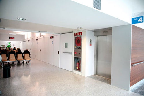 Hospital lift